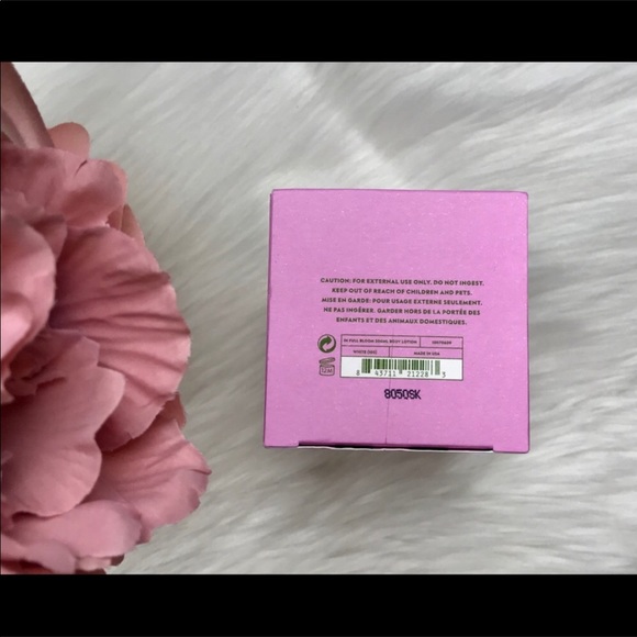 Kate Spade In Full Bloom Body Lotion 6.8oz. NIB - Picture 5 of 8